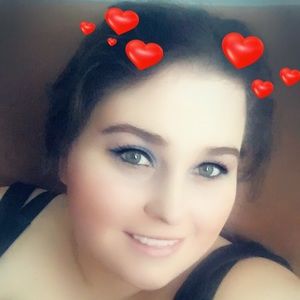 Meet your Posher, Caitlin